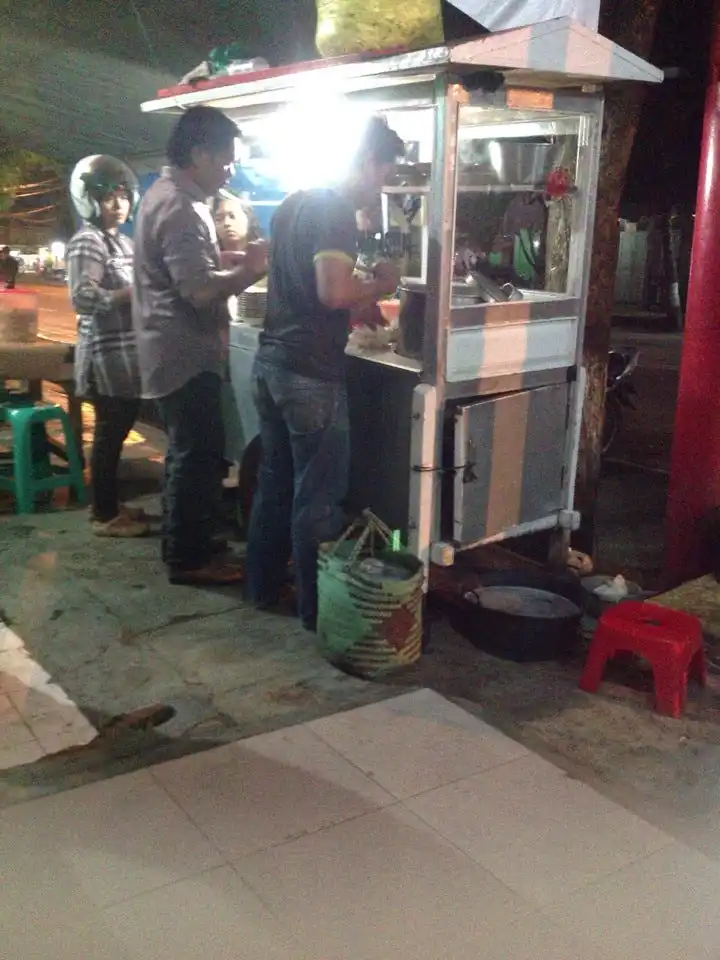 Nasi Sop Daging Sapi "Putra Sunda"