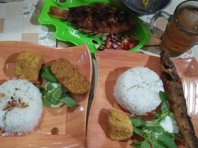 Gambar Makanan Ayam Bakar Masmo 2