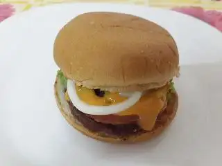 Blackpearl Patty Burger Food Photo 2