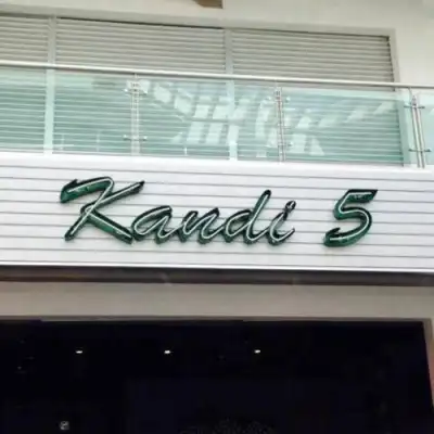 Kandi 5 Cafe