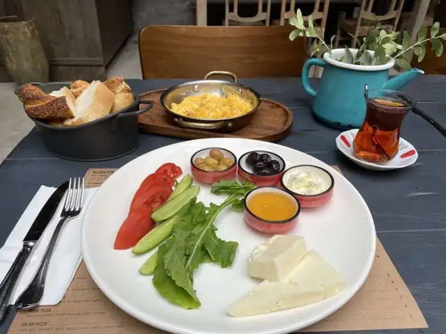 Zeytin Ağacı Cafe & Restaurant'nin yemek ve ambiyans fotoğrafları 54