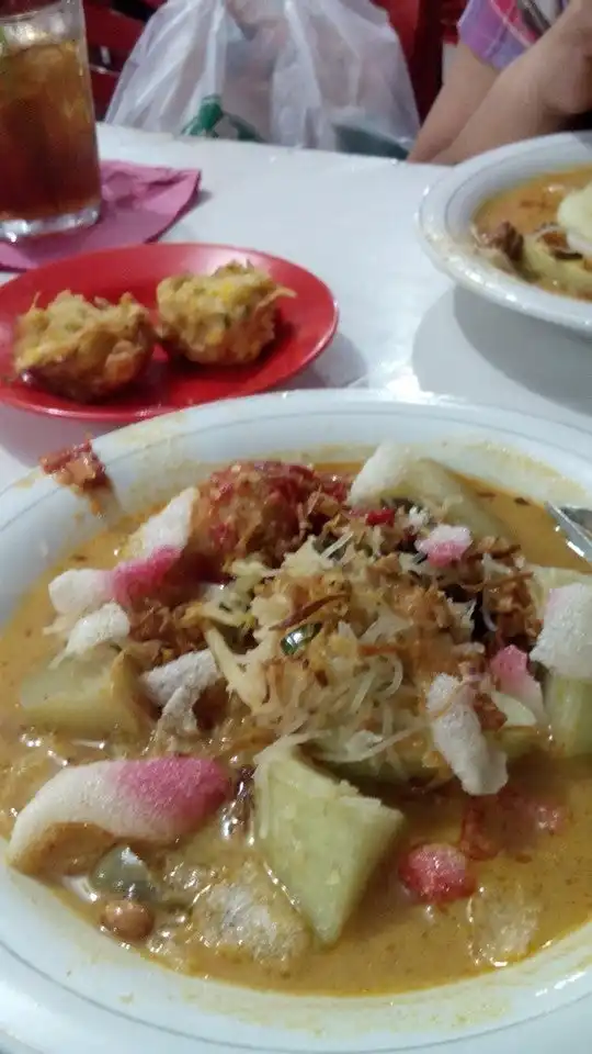 Gambar Makanan Lontong Malam Apun 6