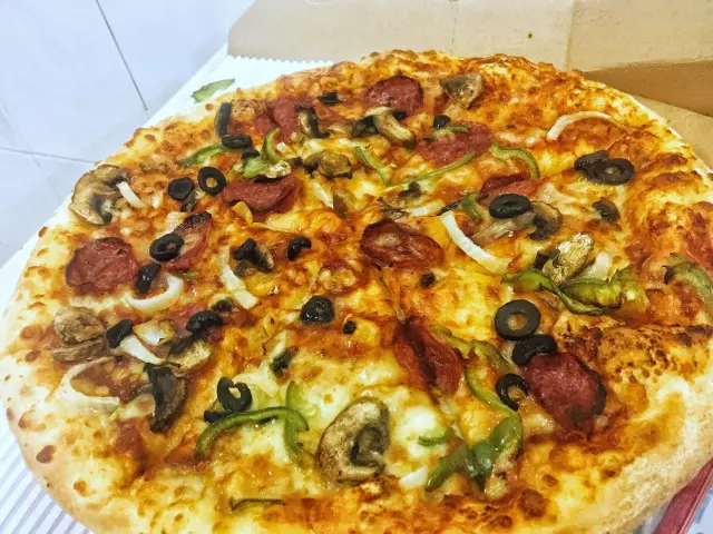 Gambar Makanan Domino's Pizza 8