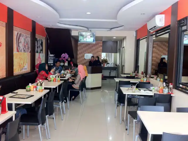 Gambar Makanan Bakmi Naga Resto 17