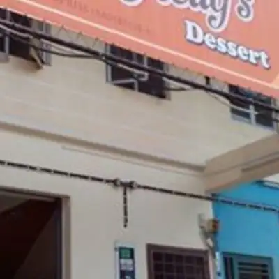 Helly’s Dessert Bakery