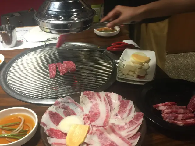 Gambar Makanan Myeongdong Galbi (Myeonggal BBQ) 14