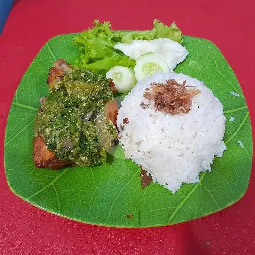 Gambar Makanan Ayam Penyet Sambal Ijo Ma'E, Kebon Jeruk 3