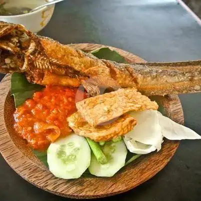 Gambar Makanan Pecel Ayam Bang Soleh, Depan Gedung Fortuna 6