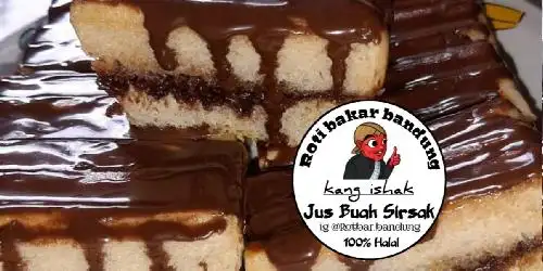 Roti Bakar Bandung Dan Jus Buah Sirsak Kang Ishak, Cipayung