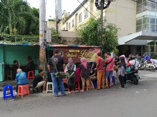 Gambar Makanan Gudeg Mbah Lindu 15