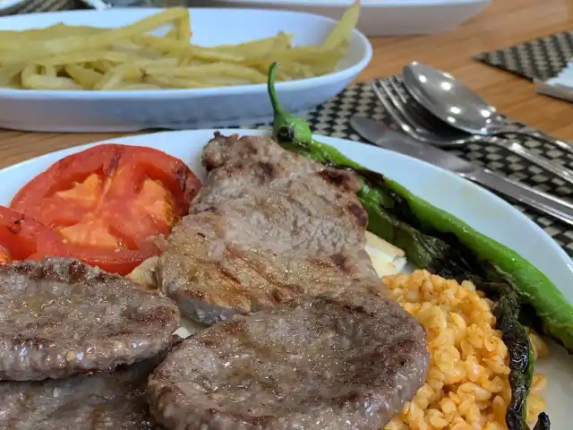 Yeniköy Sivas Köftecisi'nin yemek ve ambiyans fotoğrafları 2