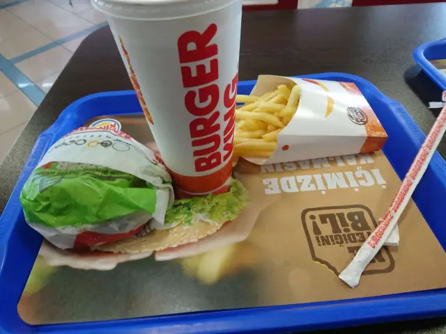Burger King-Izmit Outlet Center'nin yemek ve ambiyans fotoğrafları 1