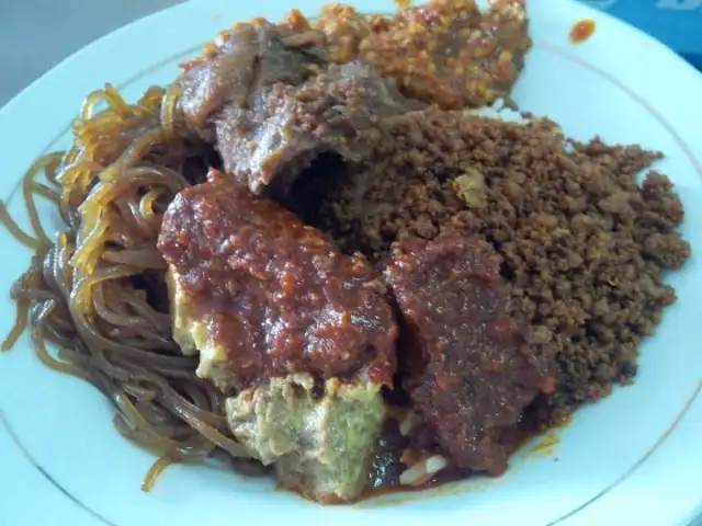 Gambar Makanan Depot Nasi Campur Pojok Tambak Bayan 16