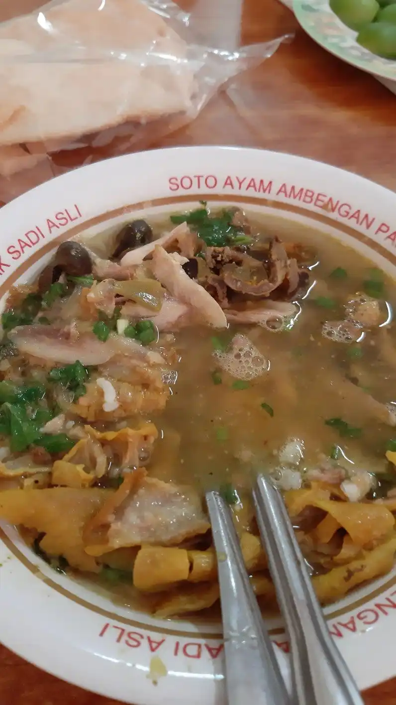 Soto Ayam Pak Sadi