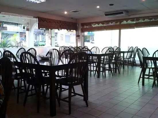 Restoran Laguna Kuring