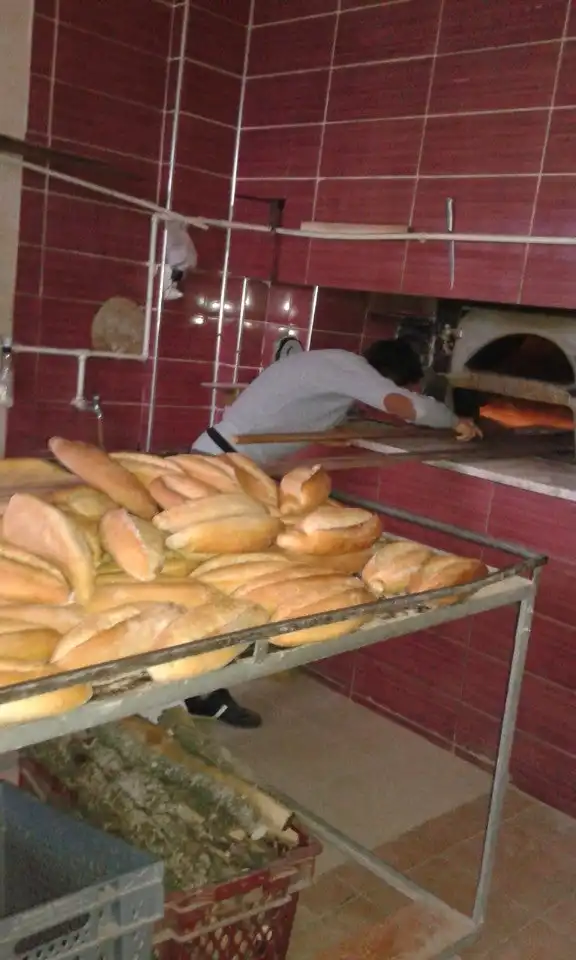 Ak Ekmek Firini'nin yemek ve ambiyans fotoğrafları 3