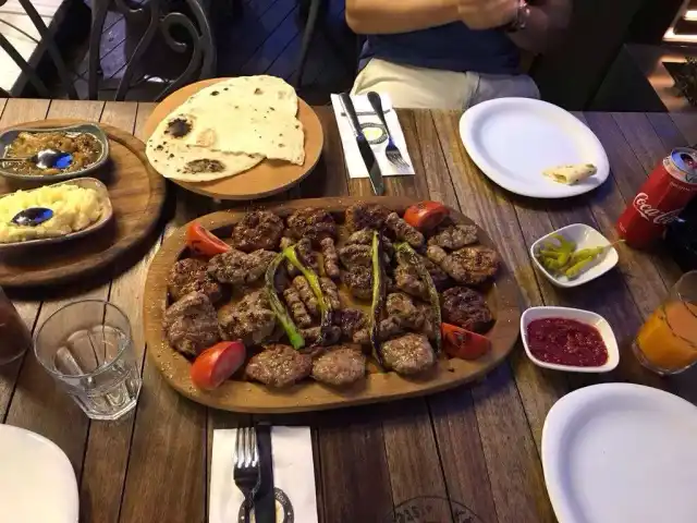 Köfteci İrfan Steak House & Kasap'nin yemek ve ambiyans fotoğrafları 50