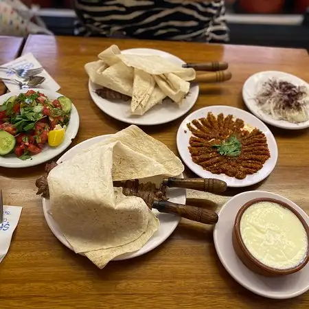 Şehzade Cağ Kebap'nin yemek ve ambiyans fotoğrafları 9