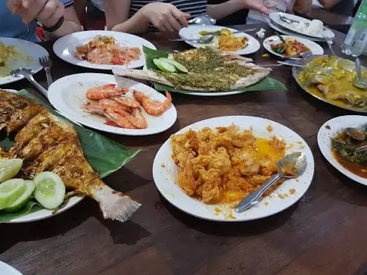 Gambar Makanan Aroma Sop Seafood 9