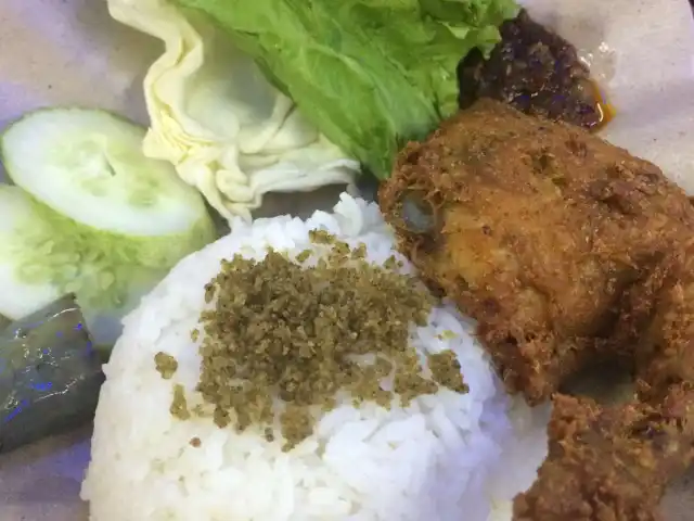 Gambar Makanan Ayam Lepaas 12