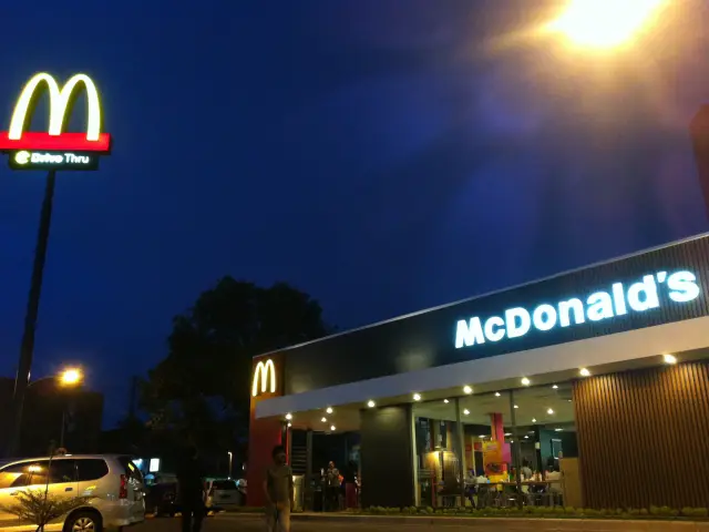 Gambar Makanan McDonald's 8