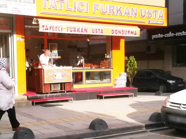 Tatlıcı Furkan Usta'nin yemek ve ambiyans fotoğrafları 2