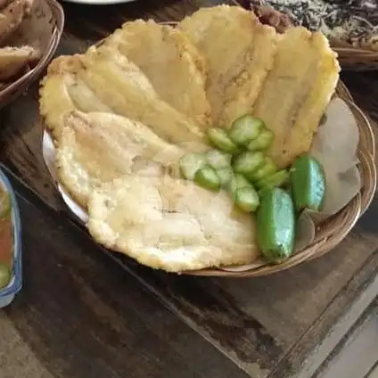 Gambar Makanan Nasi Kuning DM & Songkolo Bagadang, Pasar Segar 3