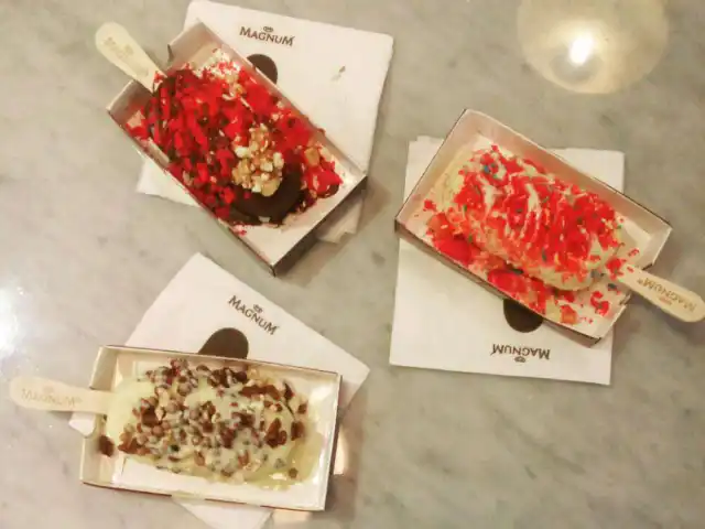 Gambar Makanan Magnum Cafe 12