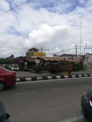 Kak Yah Nasi Kukus Beris