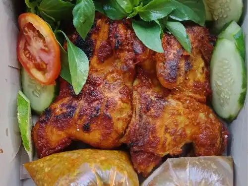 Ayam Bakar Taliwang Dapur Mala, Raja M Tahir