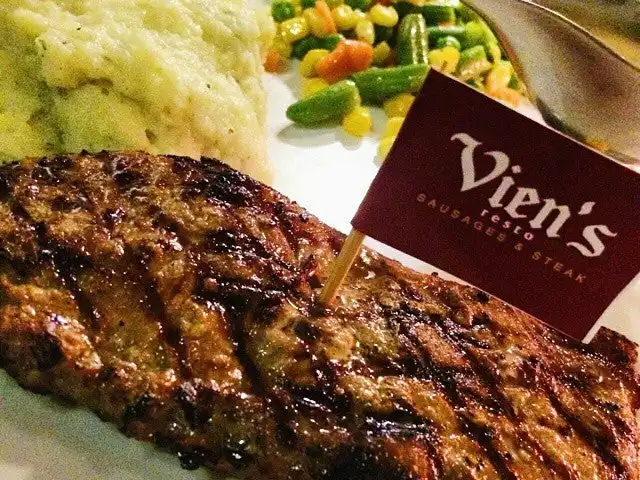 Gambar Makanan Vien's Resto Sausages & Steak 13