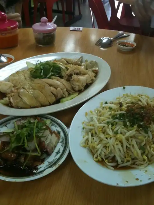 Kar Heong Chicken Rice Food Photo 11
