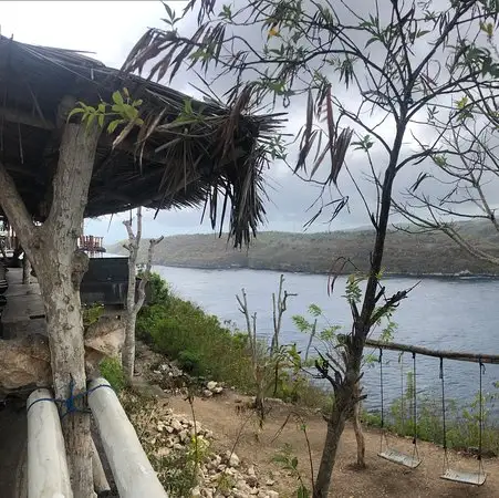 Gambar Makanan Park Cave Ceningan 8