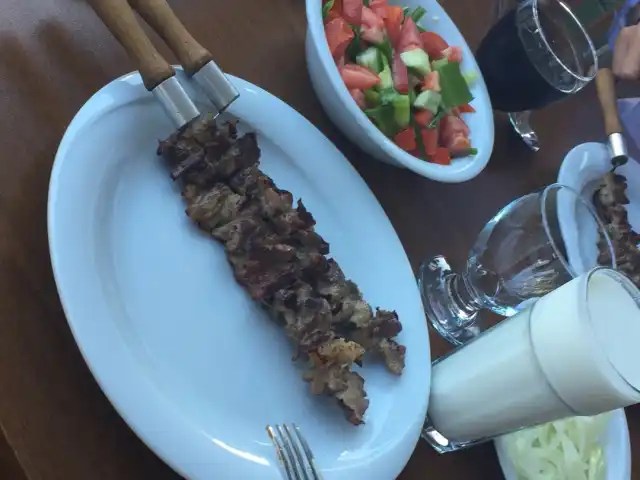 ERZ Sofra Cağ Kebap'nin yemek ve ambiyans fotoğrafları 3