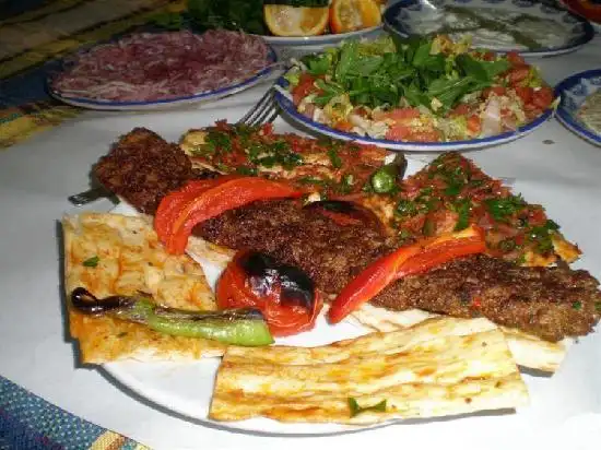 Adana İl Sınırı Ocakbaşı'nin yemek ve ambiyans fotoğrafları 4