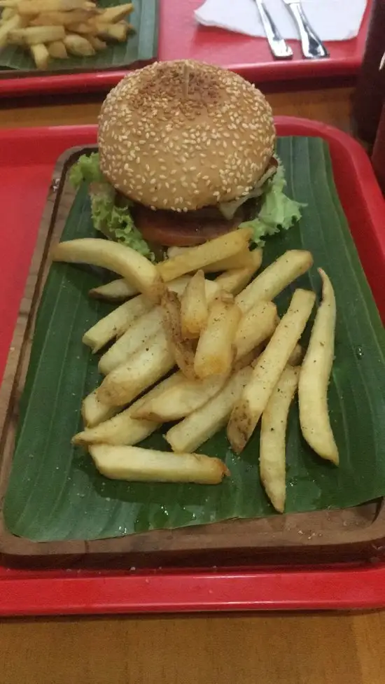 Gambar Makanan Burger Queen 1