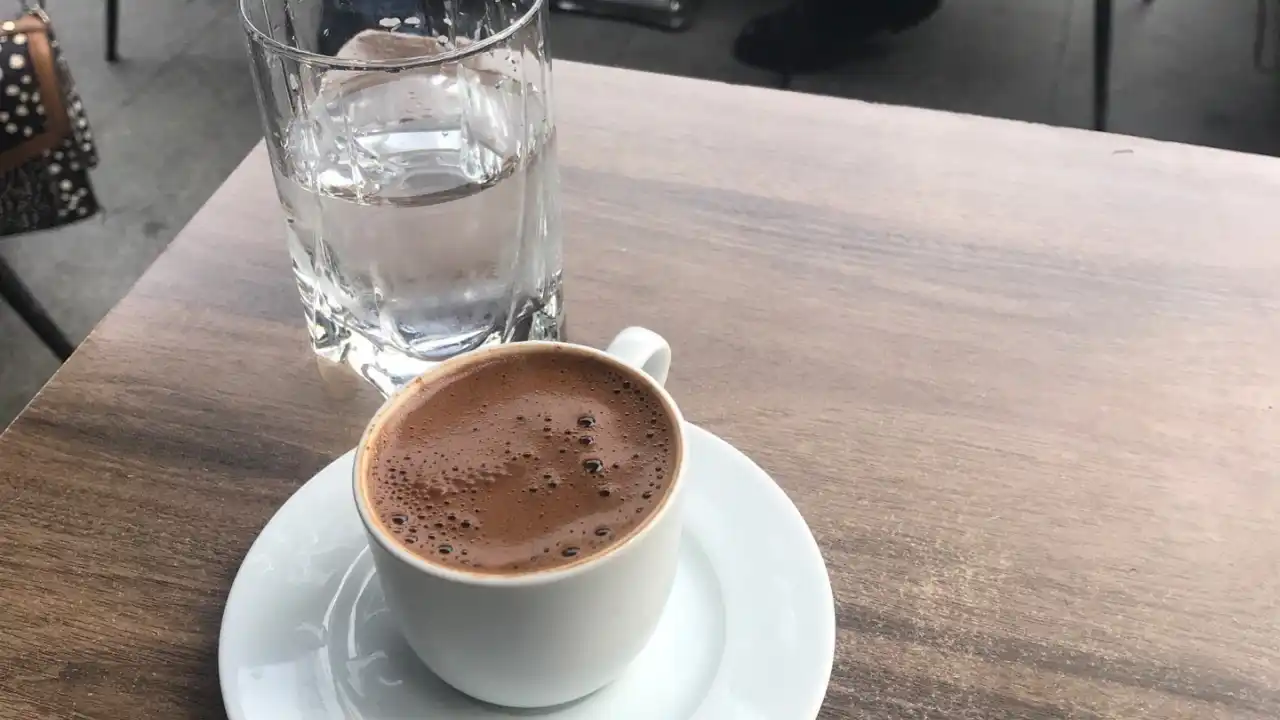 Çay’da-İstanbul