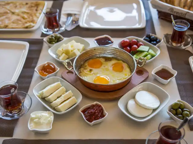 Özhan Kafe'nin yemek ve ambiyans fotoğrafları 14