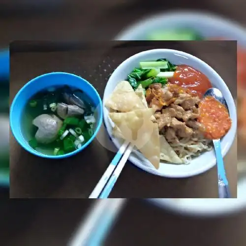 Gambar Makanan MIE AYAM & BASO LAPANGAN 7