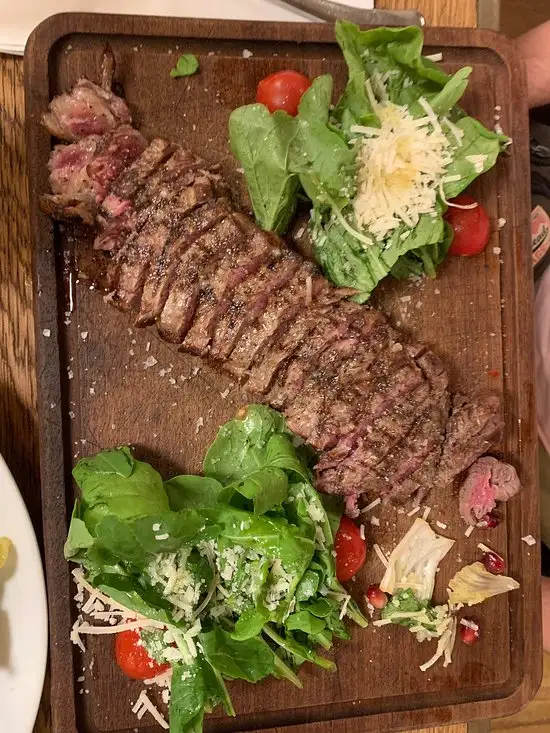 Nusr-Et Steakhouse Sandal Bedesteni'nin yemek ve ambiyans fotoğrafları 28