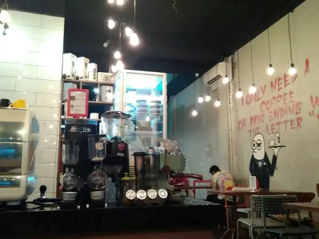 Head & Brew Coffee.Eatery