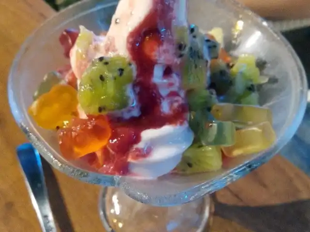 frozen yogurt caffe'nin yemek ve ambiyans fotoğrafları 11