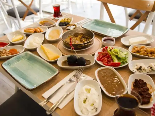 Cumhuriyet Kahvaltı & Cafe'nin yemek ve ambiyans fotoğrafları 17