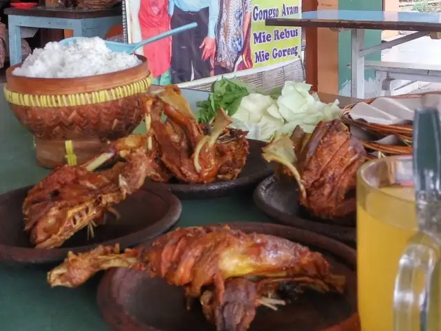 Gambar Makanan Ayam Dan Bebek Goreng Sari Rasa Pak Thori 2