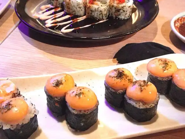 Gambar Makanan Sushi Naga 7