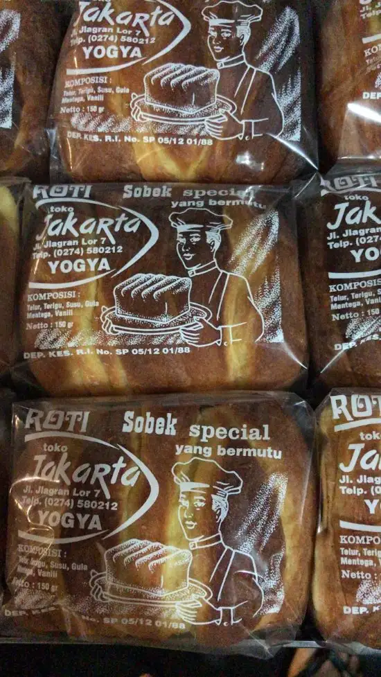 Gambar Makanan Toko Roti Jakarta 9