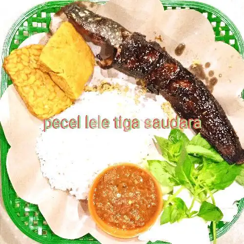 Gambar Makanan Pecel Lele Tiga Saudara, Ciledug Raya 18