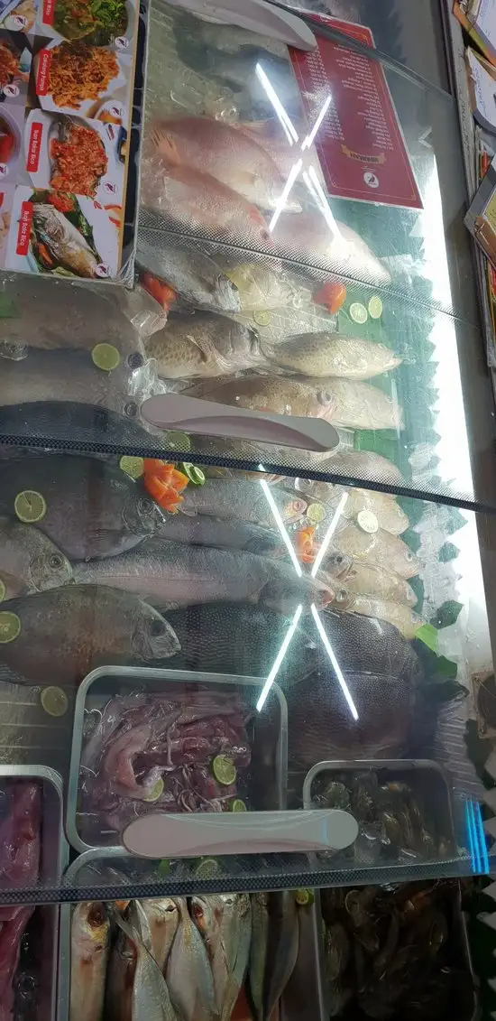 Gambar Makanan Ikan Bakar Katombo 6