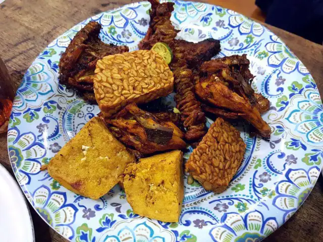 Gambar Makanan Nasi Uduk Ayam Goreng Zainal Fanani 20