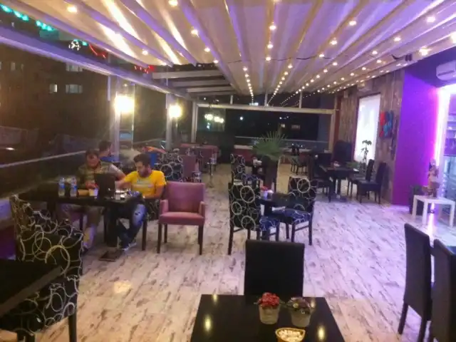 Gusta Lounge'nin yemek ve ambiyans fotoğrafları 6